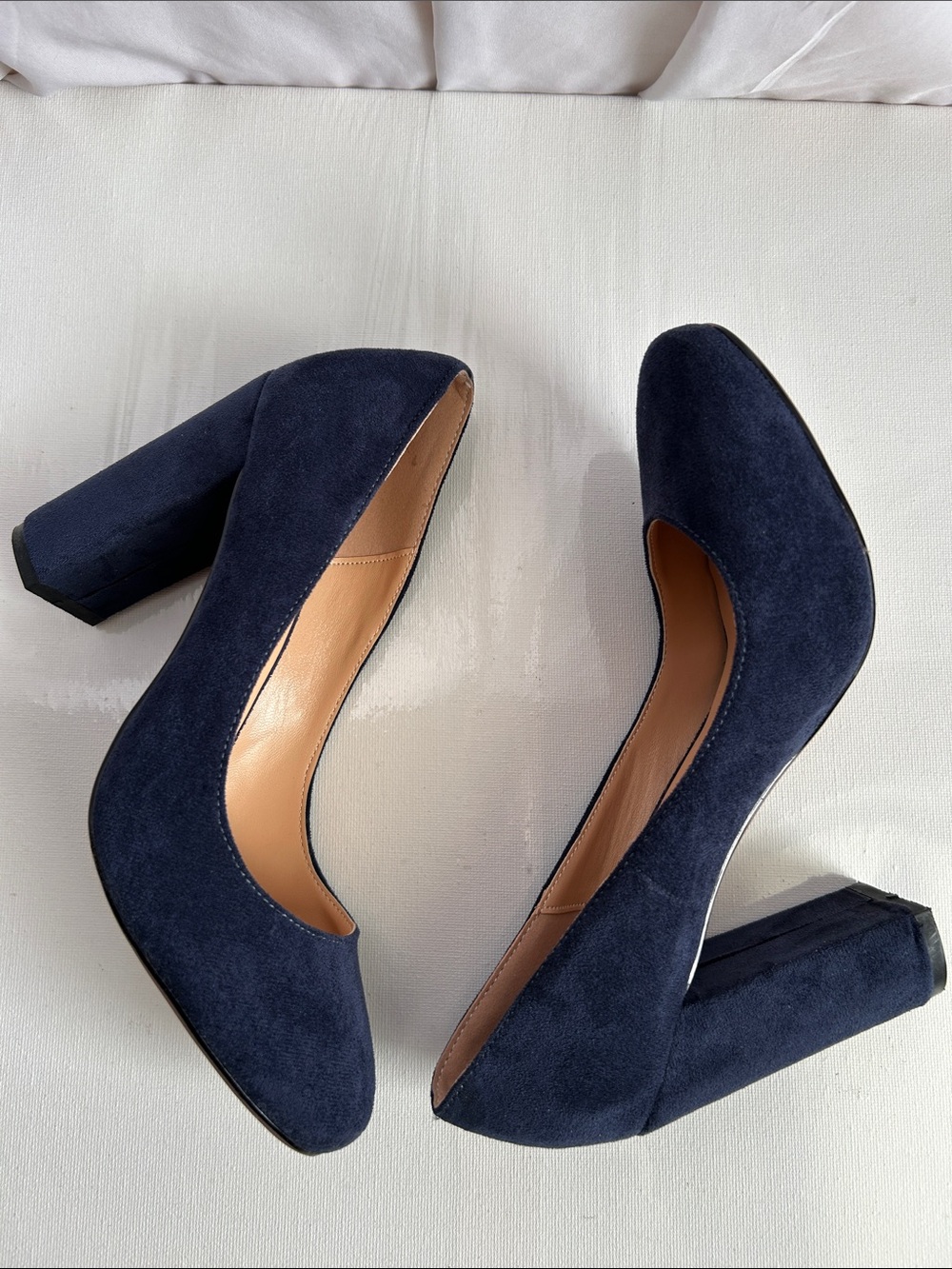 Sammitop classic Navy Blue Faux Suede Block Heel Pumps
